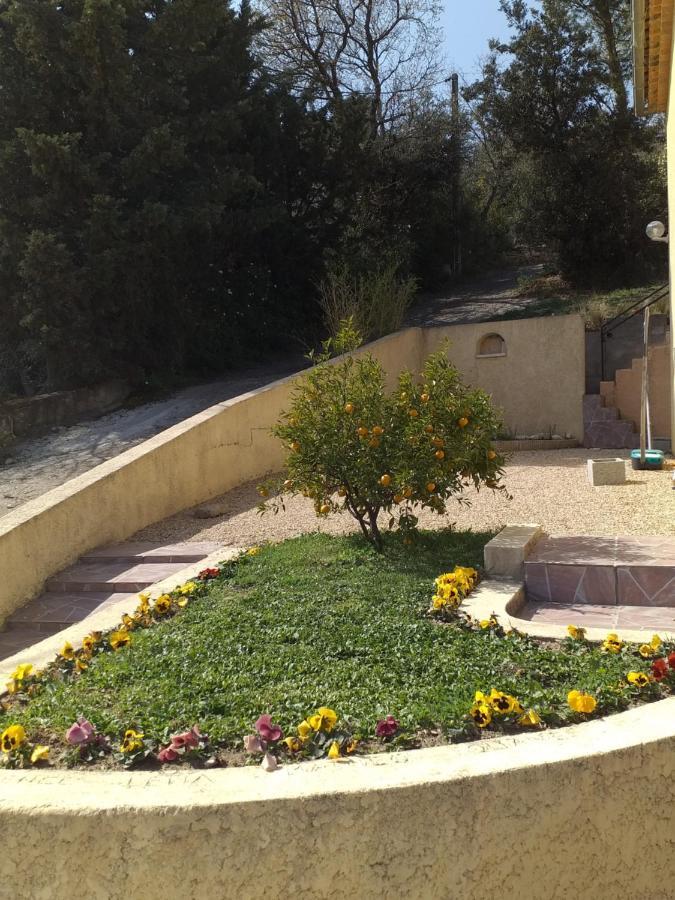 Chez Mamie Riclaude Bed & Breakfast Orsan Exterior photo